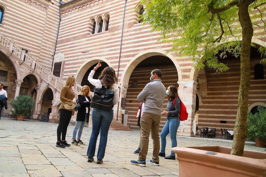 Picture 10 for Activity Verona: street food walking tour near the historical center