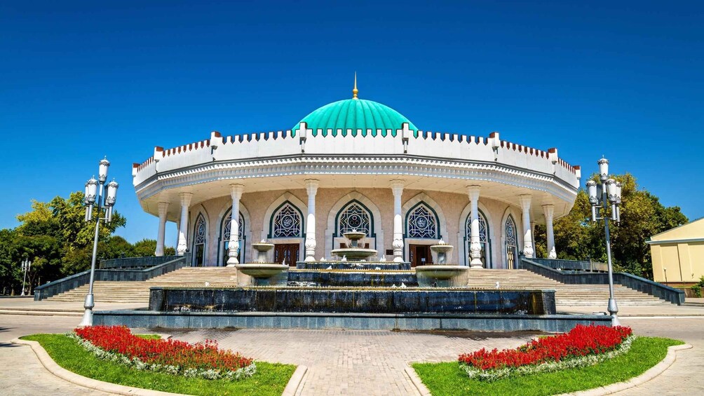 "Discover Tashkent: A Journey Through Time and Culture"