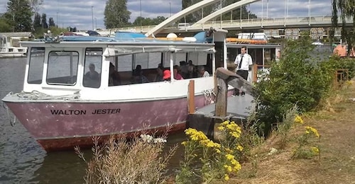 Walton on Thames: Shepperton River Cruise on the Thames