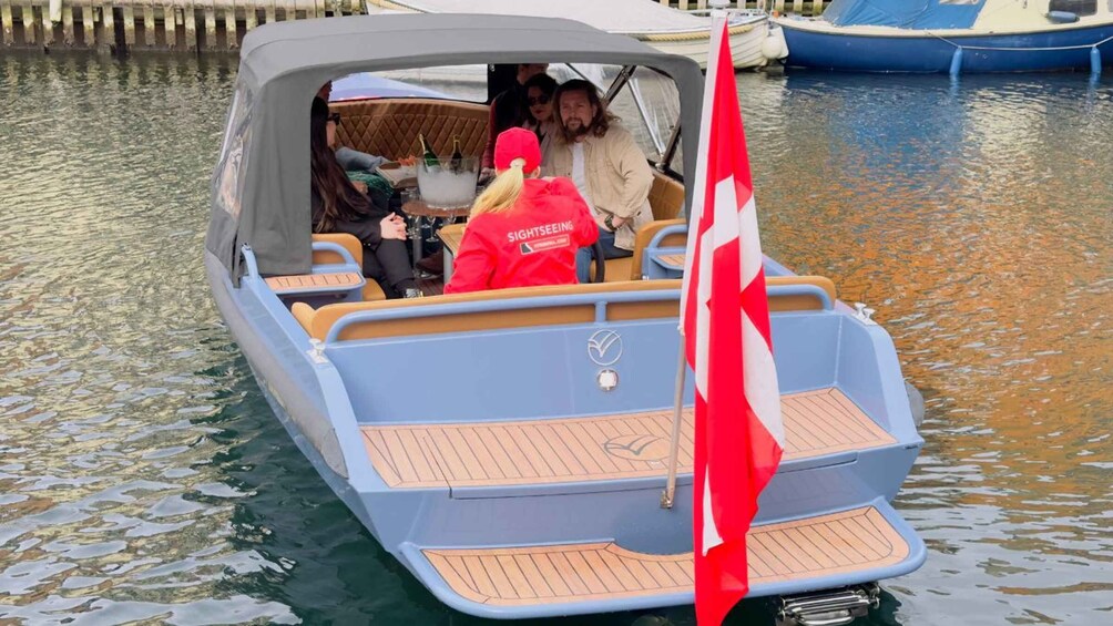 Copenhagen: Guided Canal Tour by Electric Boat