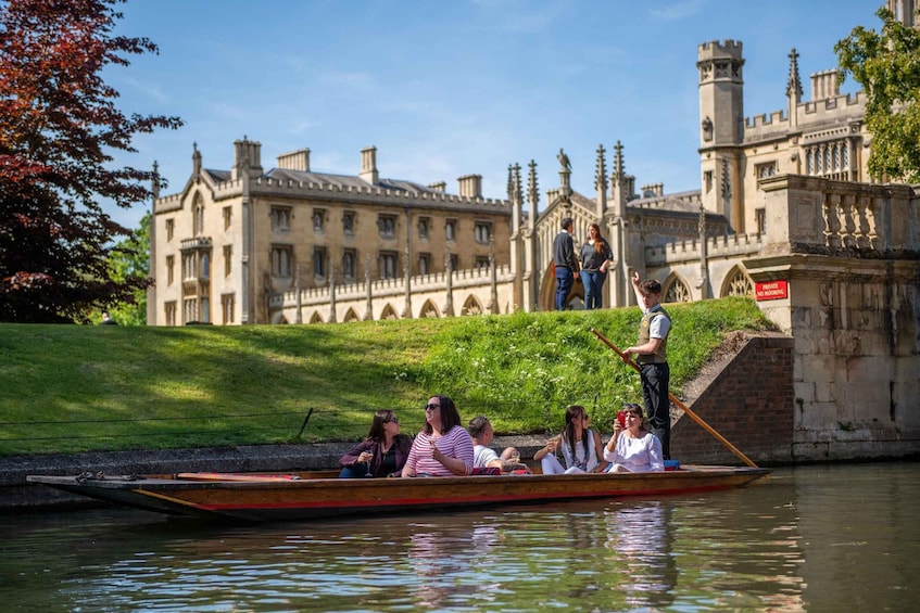 Picture 3 for Activity Cambridge Student-Guided Chinese Walking and English Punting