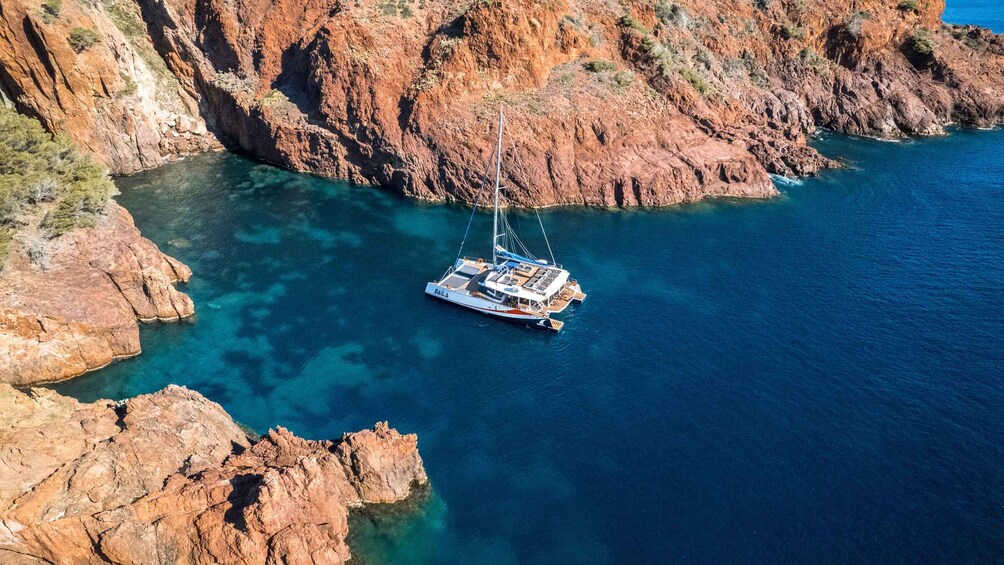 Picture 1 for Activity Guided Cruise: beautiful sites of Saint Raphael's Coastline