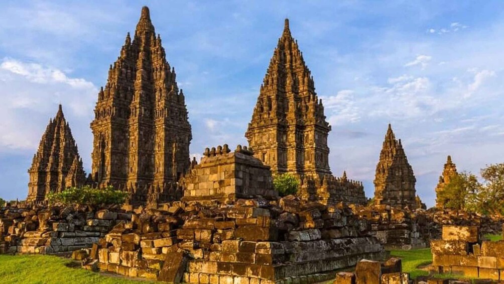 Prambanan Sunset (and Ramayana Ballet Option) Tour