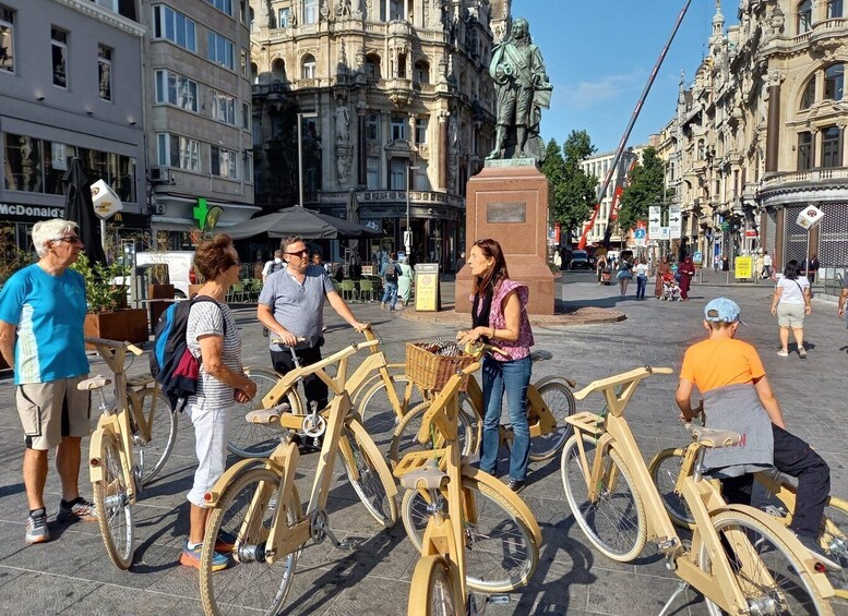 Picture 2 for Activity Antwerp: The Big 5 City Highlights by Wooden Bike