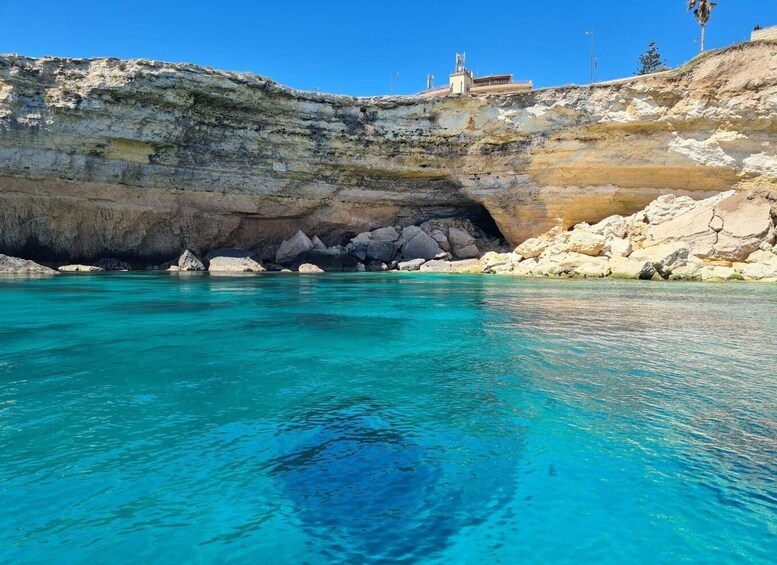 Picture 4 for Activity Private boat tour of the island of Ortigia with lunch