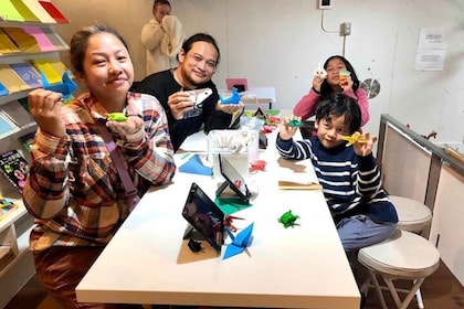 Asakusa: Origami Fun for Families & Beginners in Tokyo