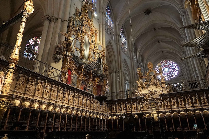 Toledo: Guided Walking Tour with Cathedral Ticket and Tour