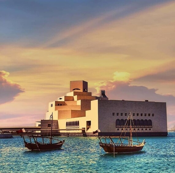 Doha: Private City Tour, Airport or Hotel Pick-up/Drop-off