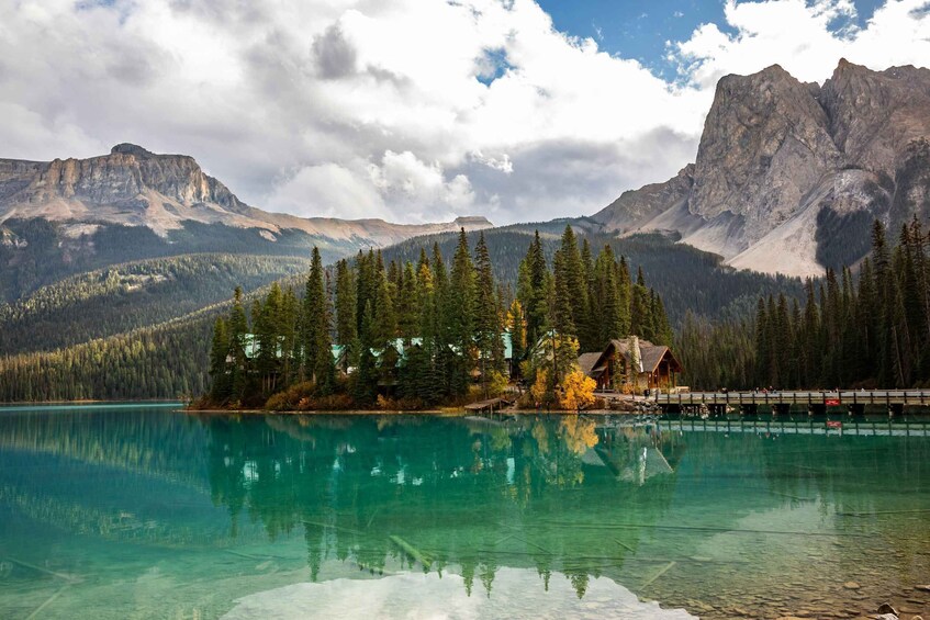 Picture 5 for Activity Moraine Lake: Lake Louise & Yoho & Moraine Lake Day Tour