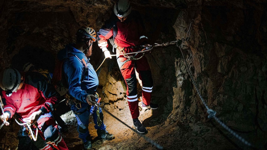 TUNNEL ABSEILING PLUS tour the underground