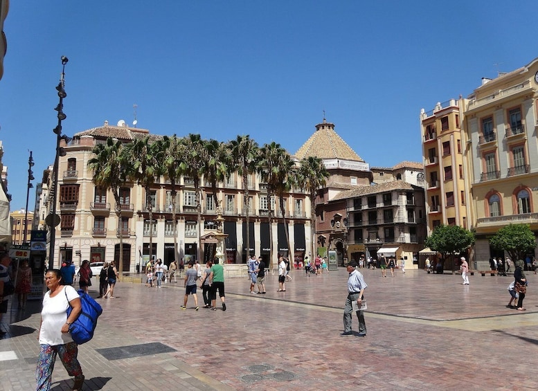 Picture 3 for Activity Malaga: City Center Walking Tour with Tapas Food Tastings