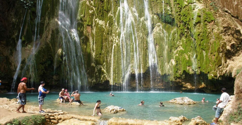 Picture 4 for Activity Salto El Limon Waterfalls & Cayo Levantado