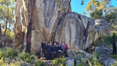 From Perth or Baldivis: Perth Hills Hike, Wine, & Dine Tour