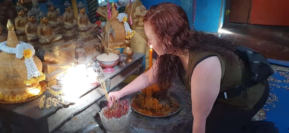 Picture 12 for Activity Siem Reap Cambodian Buddhist Water Blessing and Local Market