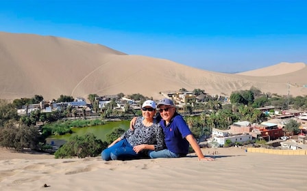 Vanuit Lima: Ballestas Eilanden en Huacachina (privétour)