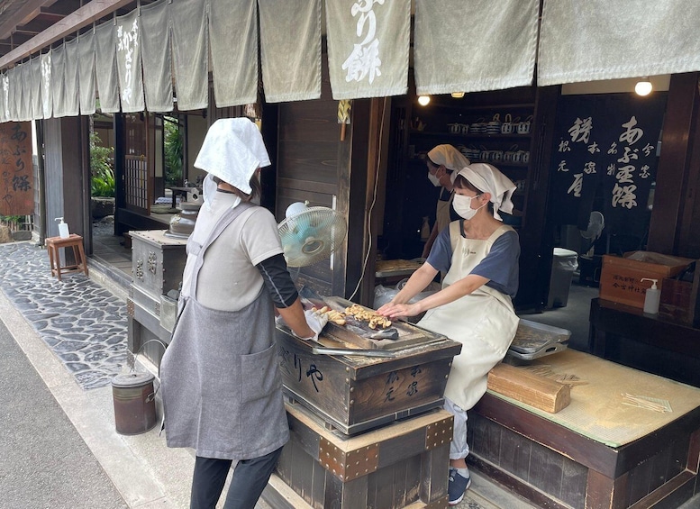 Picture 4 for Activity Serene zen gardens and the oldest sweets in Kyoto