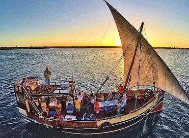 Mombasa: Dhow Cruise Tour And Dinner Or Lunch Tours.