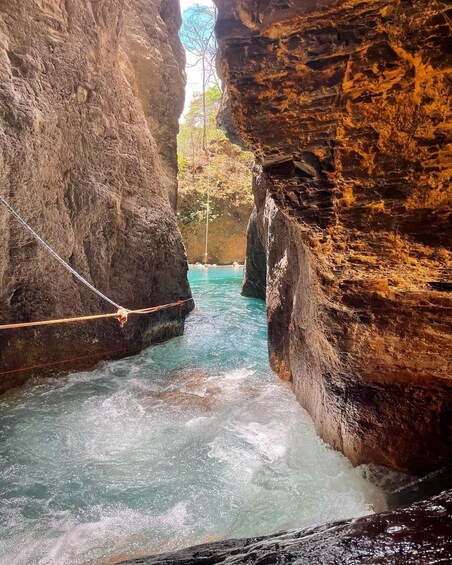 Liberia: La Leona Waterfall Hiking Tour