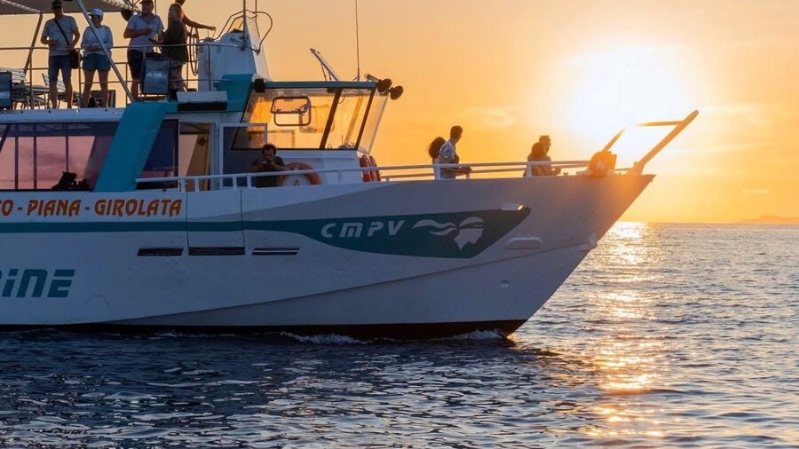 Sunset Boat Trip Visit, natural reserve coast