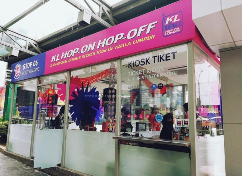 Picture 2 for Activity Kuala Lumpur: 24-Hour Hop-On Hop-Off Bus Tour & Audio Guide