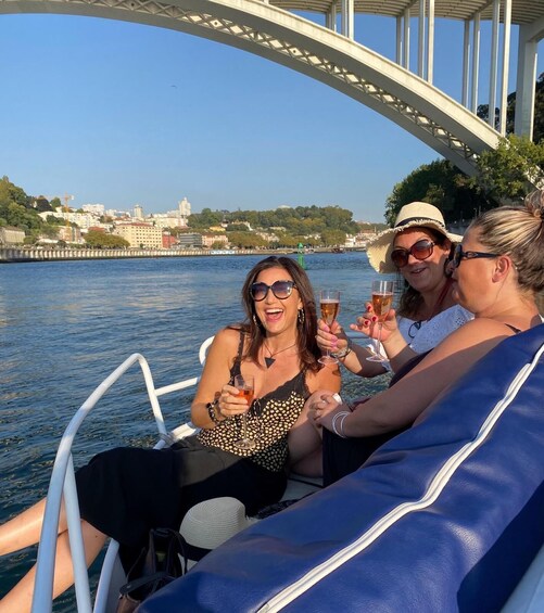 Porto: Boat tour for 6 bridges with porto wine/Sunset option