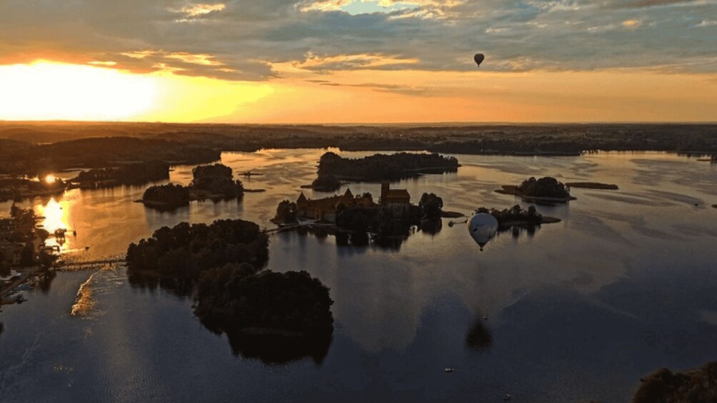 Picture 1 for Activity Trakai: Hot Air Balloon Ride