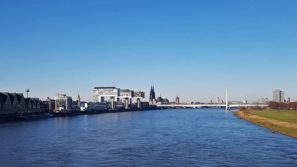 Cologne: Guided E-Bike Panorama Tour