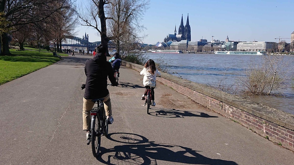 Picture 6 for Activity Cologne: Guided E-Bike Panorama Tour