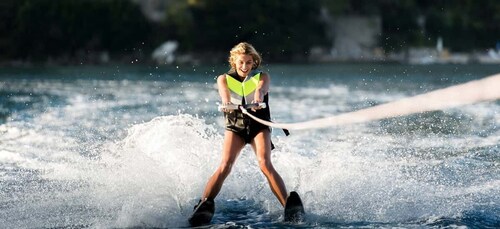 Newhaven: Waterskiën in East Sussex