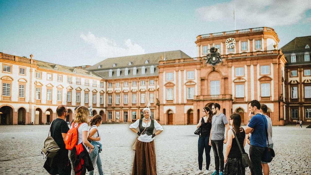 Mannheim, Costume Tour: Executioners, Witches, Hugenots