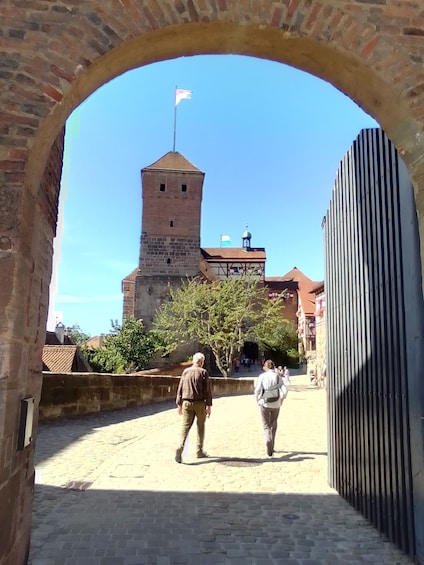 Picture 20 for Activity Nürnberg City Tour with Traditional Dinner & Beer