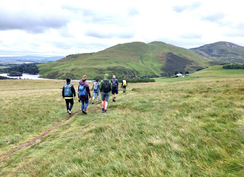 Picture 2 for Activity Hill & Nature Hike - Discover Real Edinburgh With a Local