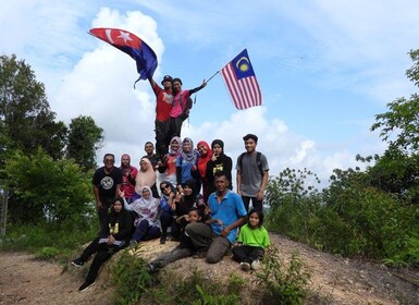 Johor: Excursión a pie por la colina de Belungkor