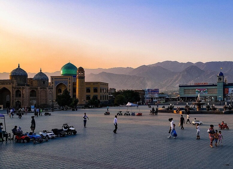 From Tashkent: Sightseeing Day Trip to Khujand, Tajikistan