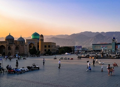 From Tashkent: Sightseeing Day Trip to Khujand, Tajikistan