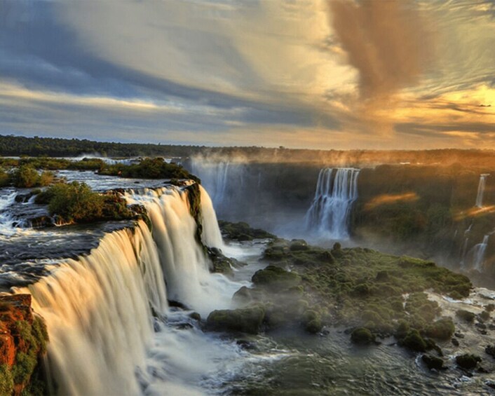 Picture 2 for Activity From Foz do Iguaçu: Sunrise at the Iguazu Falls