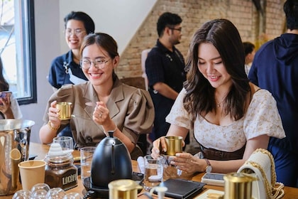 Hands-on Discovery of Vietnamese Coffee & Culture