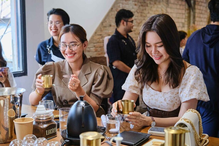 Hands-on Discovery of Vietnamese Coffee & Culture