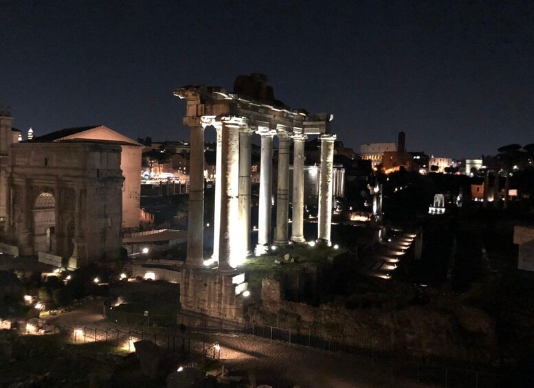 Picture 5 for Activity THE ILLUMINATED CITY - Rome By Night in Private