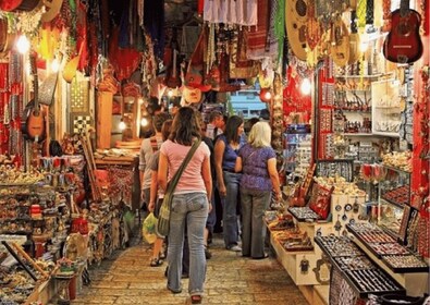 Pasar Semarak Mumbai (Tur Jalan Kaki 2 Jam dengan Pemandu)