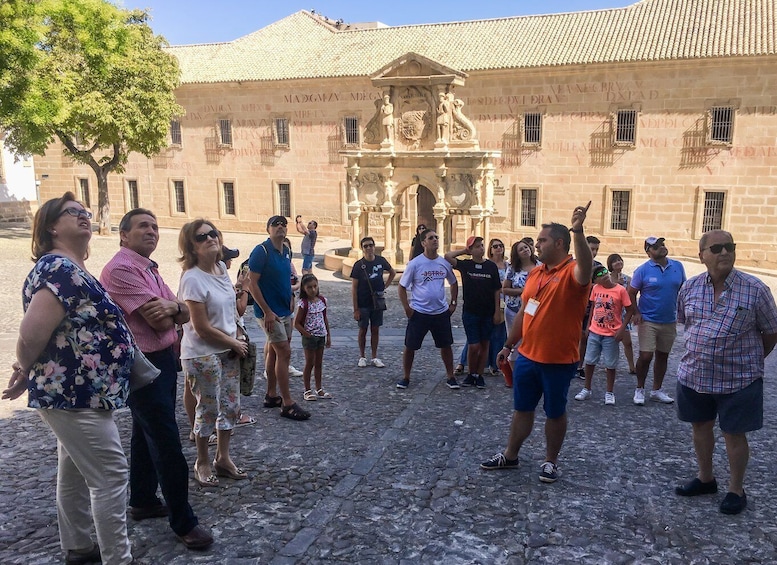 Picture 2 for Activity Baeza: Guided City Tour History