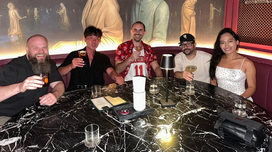 ⭐ Makati Bar Hopping and Pub Crawl Tour with Venus ⭐