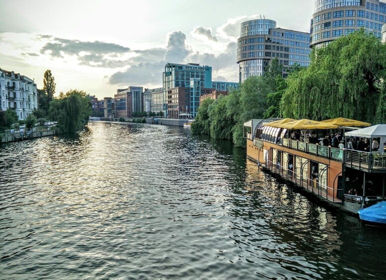 Picture 3 for Activity Berlin: Electric Yacht Cruise with 4-Course Dinner