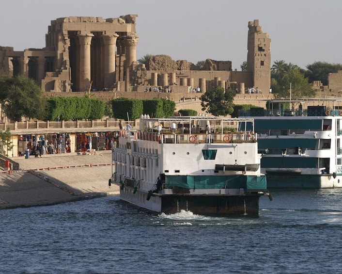 Picture 8 for Activity Hurghada: 4 Days Nile Cruise (FB) with Luxor and Aswan Tours