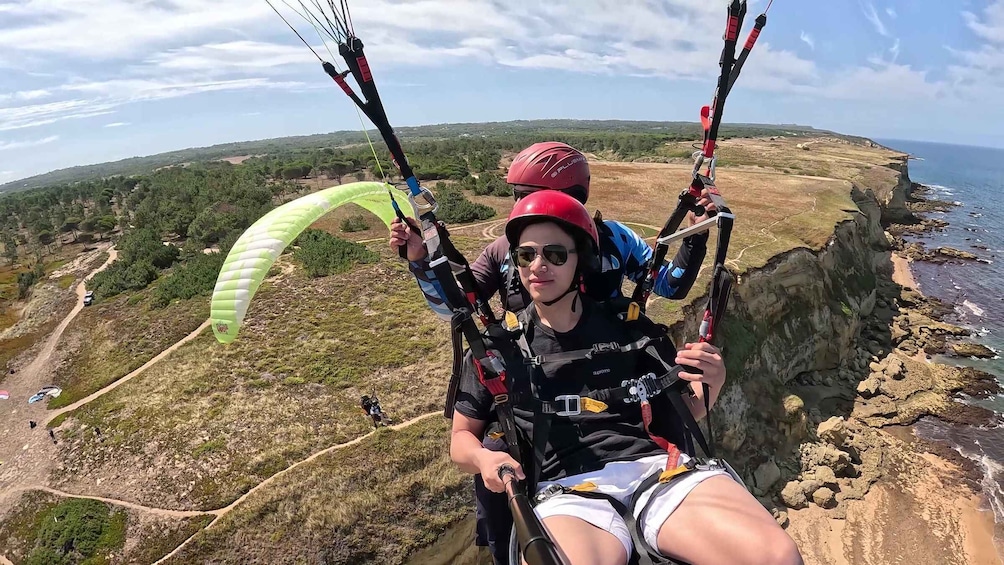 Picture 10 for Activity From Lisbon: Paragliding Flight with Transfers