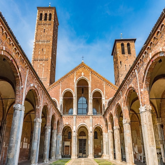 Milan: Basilica di Sant’Ambrogio and Old Town Private Tour