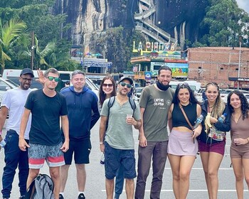 จาก Medellin: ทัวร์ Guatapé หนึ่งวันพร้อม El Peñol Rock และอาหารกลางวัน