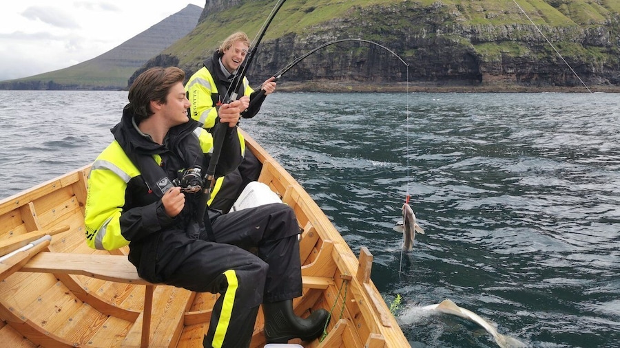 Hvannasund: Guided Boat Tour with Fishing