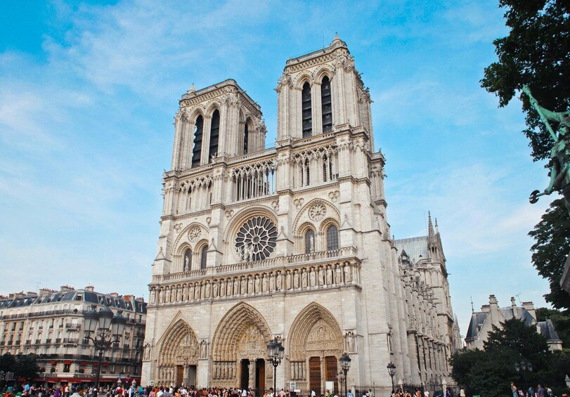 Picture 1 for Activity Paris Latin Quarter : Traditional Food Group Walking Tour