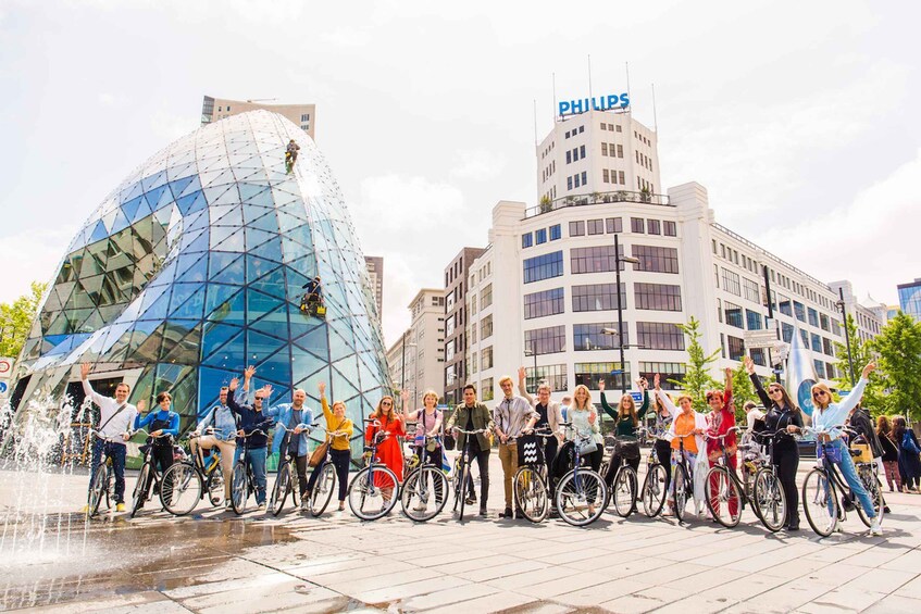 Eindhoven: Private Guide for a Bike Tour